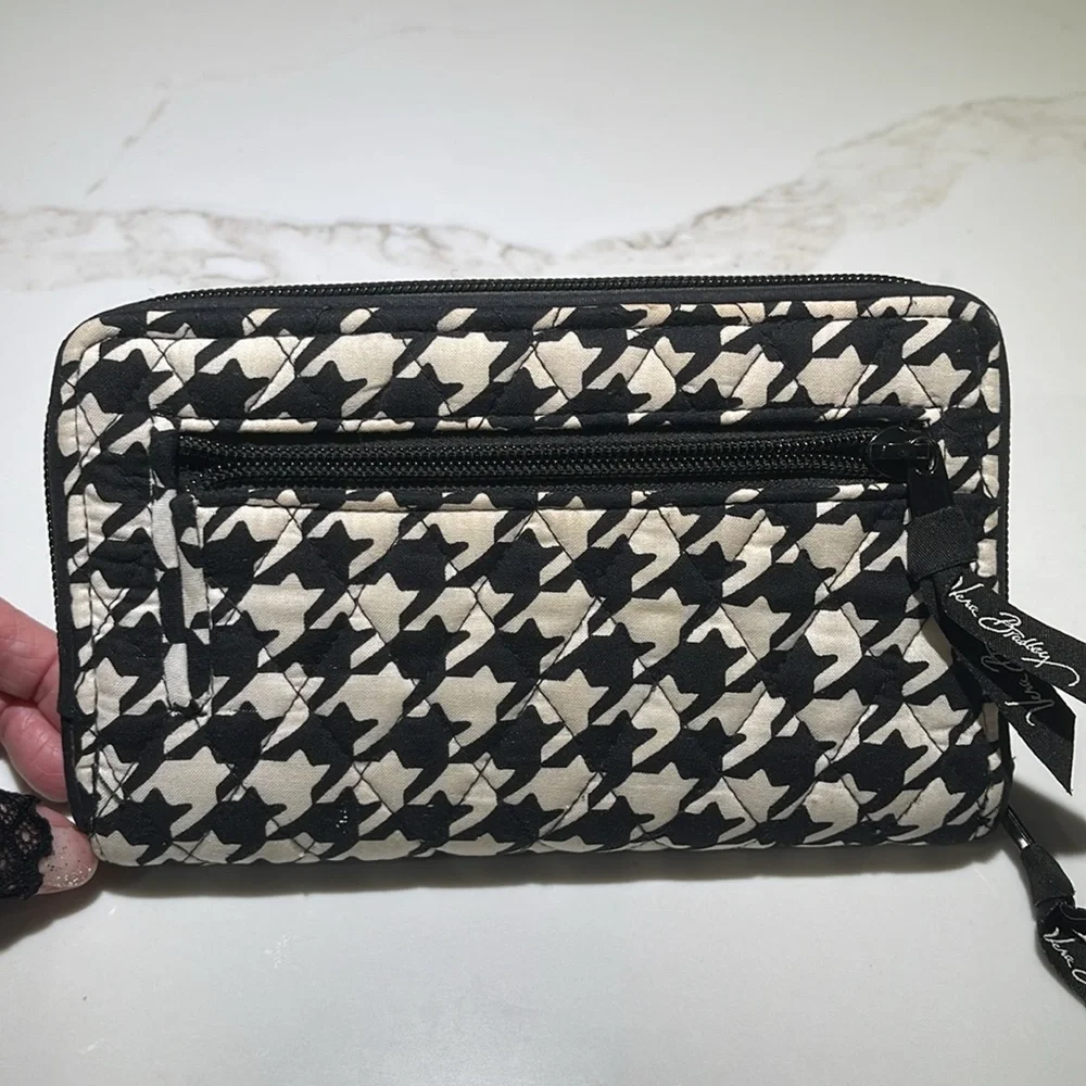 VERA BRADLEY Wallet, Black Print - Picture 4 of 7